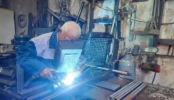Denizli’de Yıllarca Eğitim ve Üretime Emek Veren Usta İsim Hayatını Kaybetti