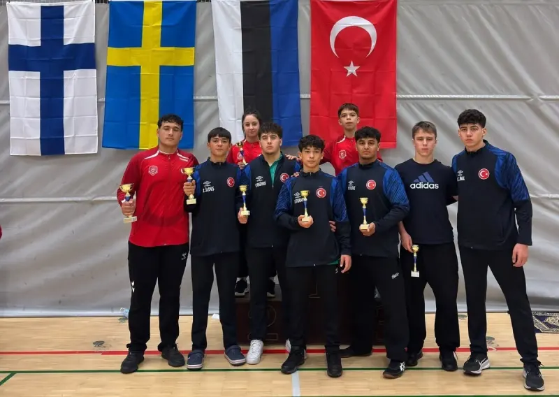 Manisa Büyükşehir Belediyesporlu Güreşçiler Helsinki'de Madalyaları Topladı