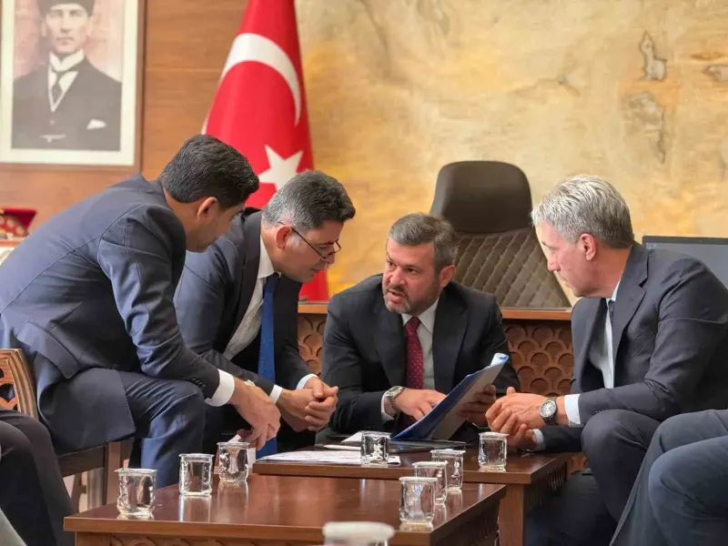 Ulaştırma Bakan Yardımcısı Boyraz Karabük Belediyesini Ziyaret Etti