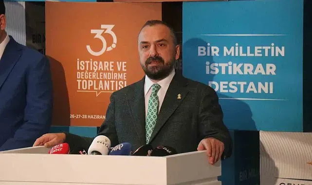 AK Parti kampında yeni şarkı sürprizi