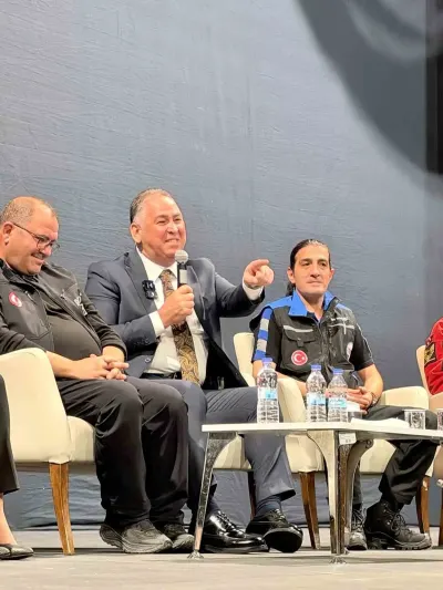 Hasan Yıldız Erzurum'daki Konferansta Afet Bilincine Dikkat Çekti