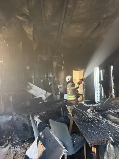 Hatay Arsuz Bölgesinde Çıkan Yangında İki Katlı Ev Kül Oldu