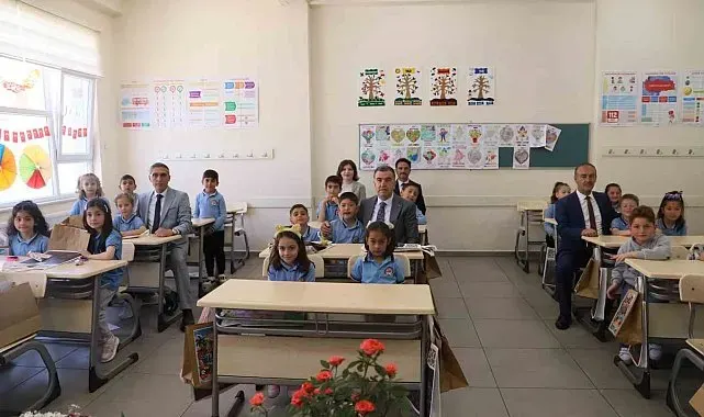 Bayburt'ta 14 bin 537 öğrenci karne heyecanı yaşadı
