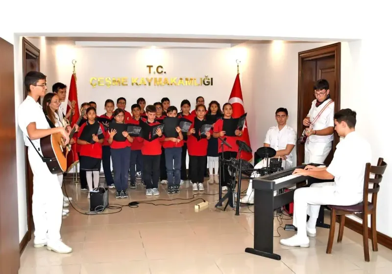Çeşme'de Koridorda Müzik Projesi Beşinci Yılını Konserle Kutladı