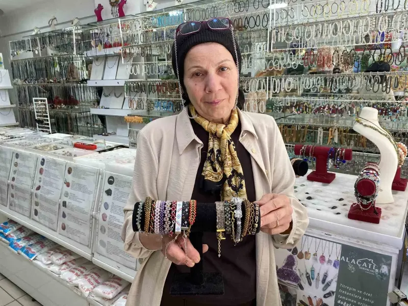 Eskişehirli Zanaatkârın Doğal Taş Aksesuarları Büyük İlgi Görüyor