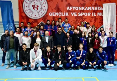 Afyonkarahisar'da Floor Curling Kulüp Müsabakaları Sona Erdi