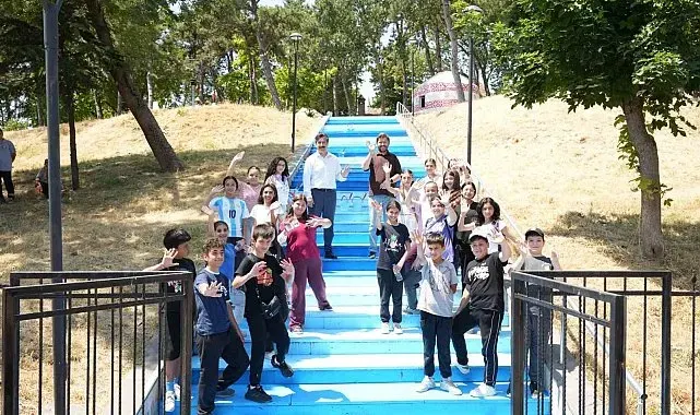 Minik ellerden Babasultan Parkı'na renkli dokunuş