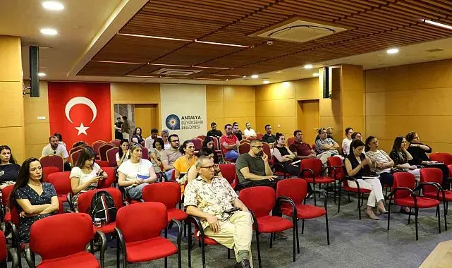 Antalya Büyükşehir Belediyesi'nin çevre vizyonu anlatıldı