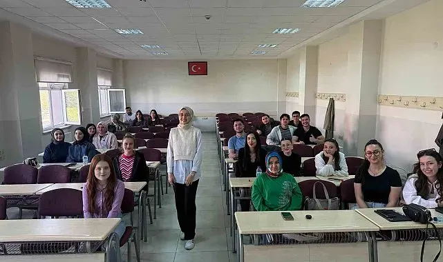 ERÜ'de bir ilk: 'Yapay Zeka Okuryazarlığı Dersleri'