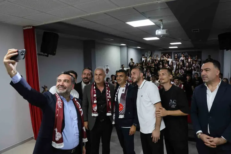 Elazığspor Heyeti Okul Ziyaretinde Öğrencilerle Buluştu
