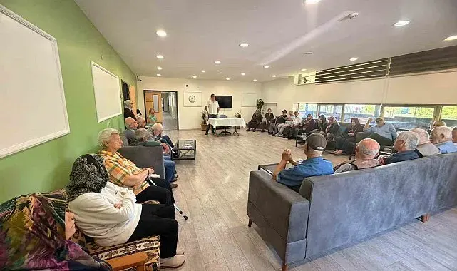Yaşlılar için güvenli ve sağlıklı yaşam alanları ele alındı