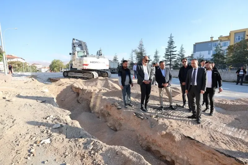 Niğde Belediyesi Özbelde Mevkiinde Asbestli Boruları Yeniliyor
