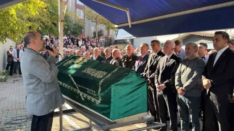 Ayazağa Selinde Hayatını Kaybeden Ahmet Derin Toprağa Verildi