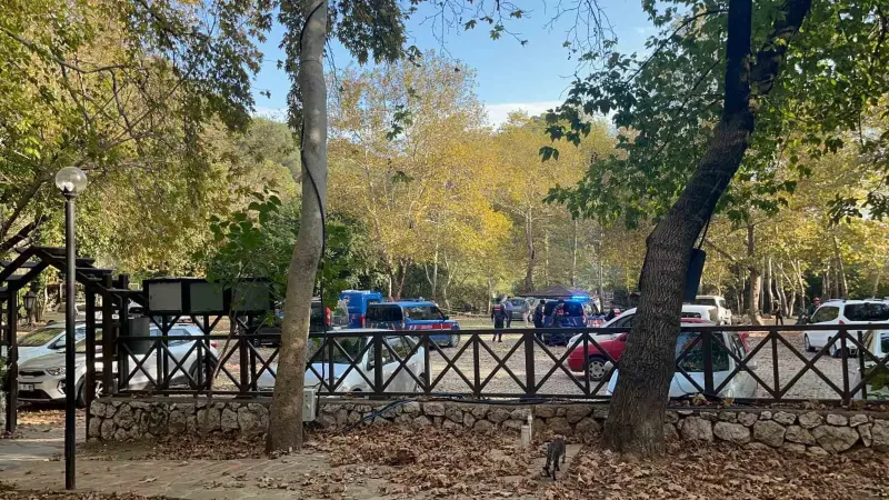 Adana Kozan’da Piknik Yapan Genç Kız Tüfekle Vurularak Öldürüldü