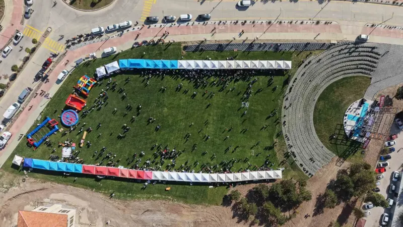 Hitit Üniversitesinde Düzenlenen Şenlikte Öğrenciler Yeni Dönemi Kutladı