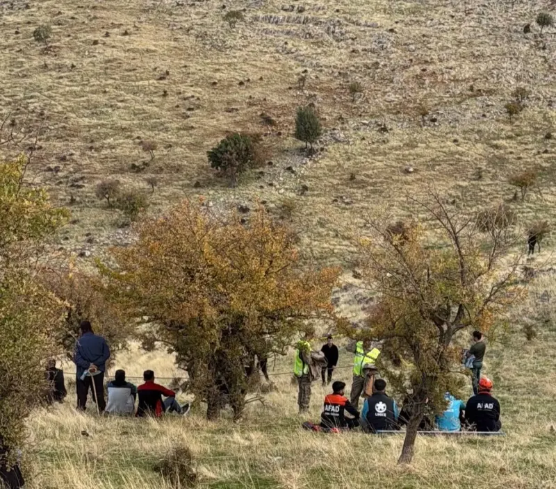 Siirt'te Kaybolan Genç Hayvancı Arazide Ölü Bulundu