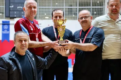 Niğde'de Düzenlenen Kamu Spor Oyunları'nda Şampiyonlar Belli Oldu