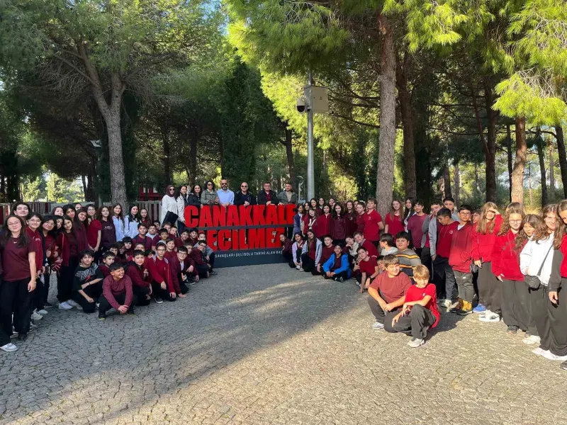 Eskişehirli Öğrenciler Şehit Soner Özübek Anısına Çanakkale'de