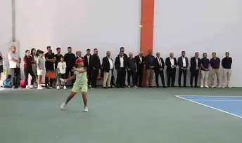 Ağrı Dağı Cup tenis turnuvasında maçlar başladı
