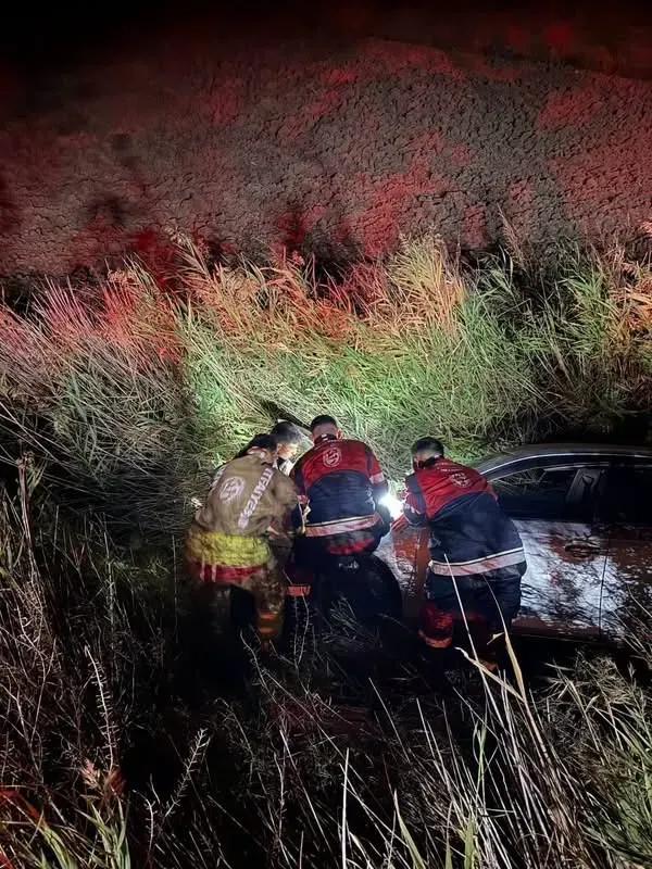 Hatay Kırıkhan’da Trafik Kazası: Tarlaya Uçan Otomobilin Sürücüsü Yaralandı