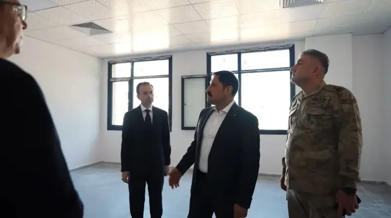 Hatay Valisi Payas’taki Eğitim Yatırımlarını Yerinde İnceledi