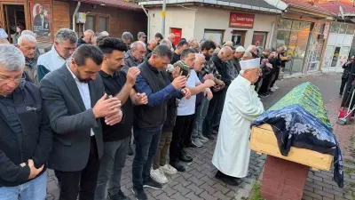 Zonguldak'taki Bina Çökmesinde Yaşamını Yitiren Türkan Akçaharman Özhan Bartın'da Toprağa Verildi