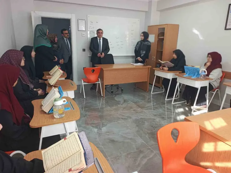 Erzincan Müftüsü Yazıcı’dan Fatma Aksu Yatılı Kız Kur’an Kursuna İnceleme
