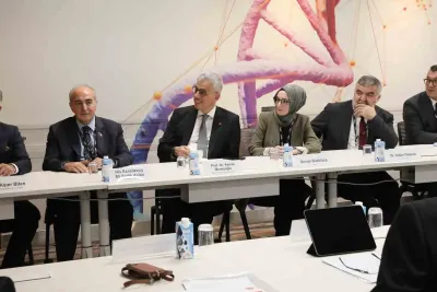 Sağlık Bakanı Memişoğlu Singapur'da Kritik Sağlık Tesislerini İnceledi