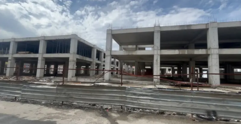 Erzincan Merkez Çarşısı İnşaatında Yüksekten Düşen İşçi Hayatını Kaybetti