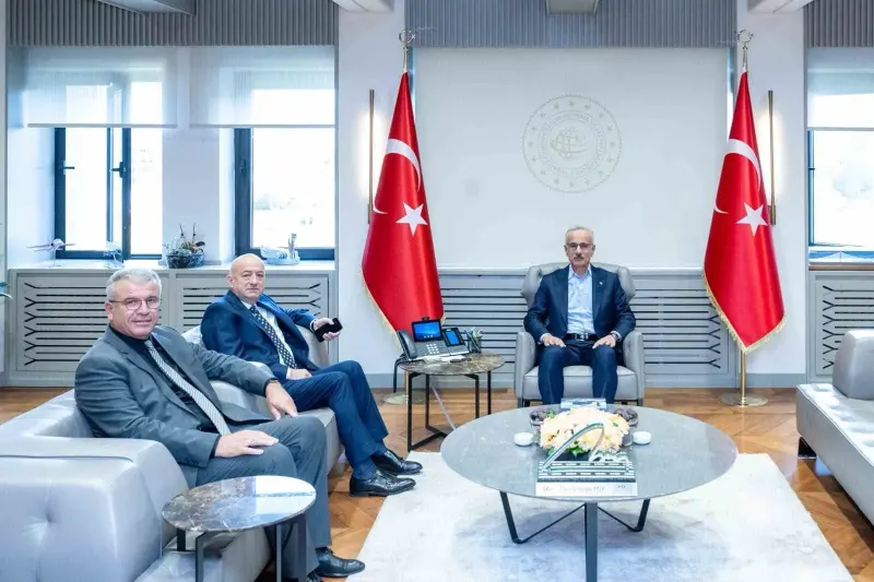 Biga Ve Karabiga Arasındaki Yol Sıcak Asfaltla Yenilenecek