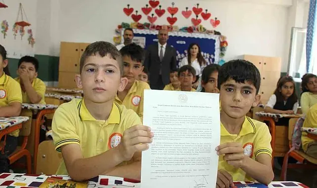 Bakan Tekin'den Şırnaklı öğrencilerin mektuplarına duygusal cevap