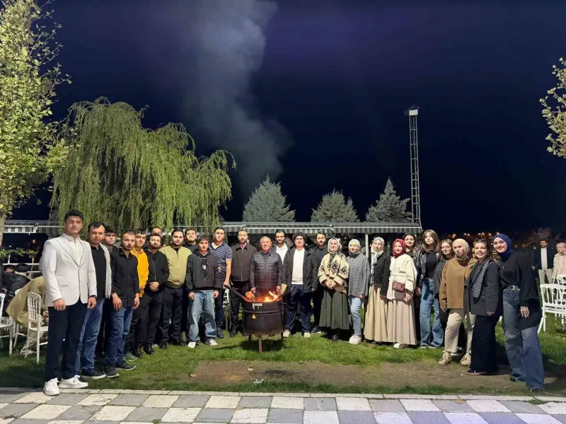 Bilecik AK Parti Teşkilatından Gençlerle Buluşma ve Gençlik Ateşi