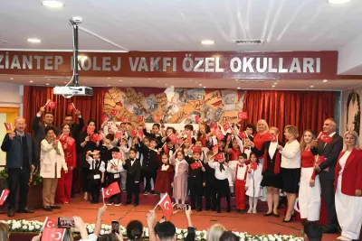 Gaziantep Kolej Vakfı Öğrencilerinden Görkemli Cumhuriyet Kutlaması
