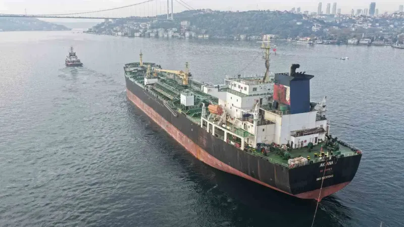 İstanbul Boğazı Saldırıya Uğrayan Tankerin Geçişi İçin Kapatıldı