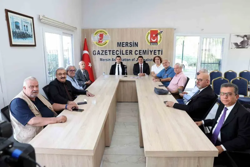Mersin'de Yerel Basının Önemine Vurgu Yapan Beşikci'den Cemiyete Ziyaret