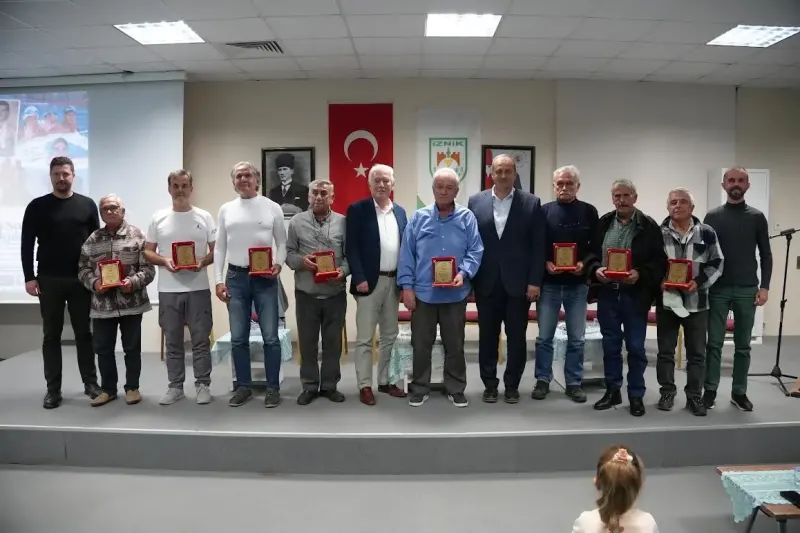 İznik’in Yüzme Geçmişi Yeni Nesille Buluştu