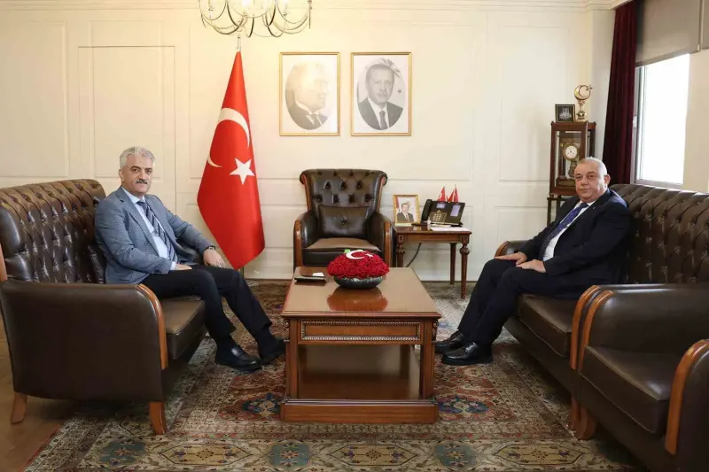 Düzce Ticaret ve Sanayi Odası Başkanlığından Ayrılan Erdoğan Bıyık Veda Ziyaretlerine Başladı