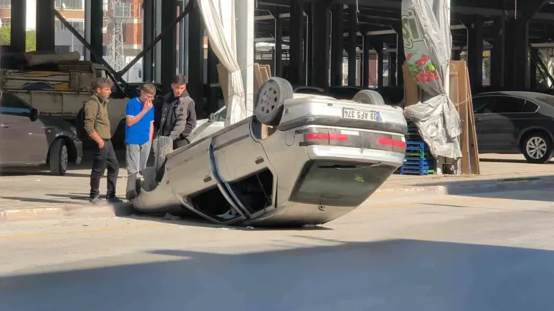 Tokat'ta Otomobilin Ters Döndüğü Kazada Üç Kişi Yaralandı