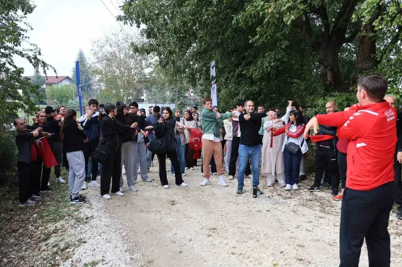 Düzce Üniversitesinde Cumhuriyetin 103. Yıl Dönümü İçin Doğa Yürüyüşü
