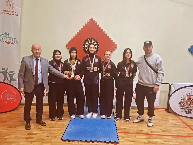 Eskişehir'de Okul Sporları Dart Genç Kız Müsabakaları Sona Erdi