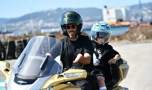 Kenan Sofuoğlu Başiskele'deki yeni pisti oğlu Zayn ile test etti