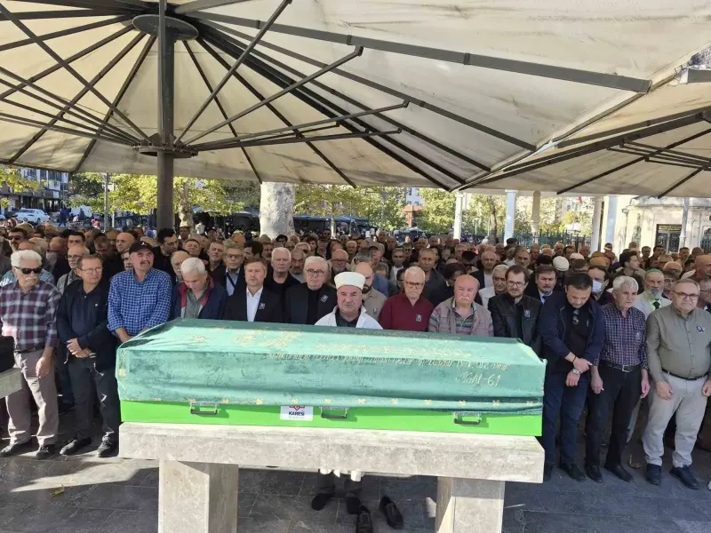 Balıkesirli Şair Ve Yazar Mustafa Keser Son Yolculuğuna Uğurlandı