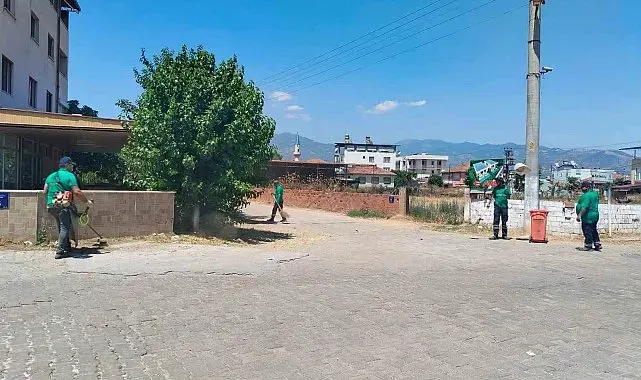 Efeler'de temizlik çalışmaları sürüyor