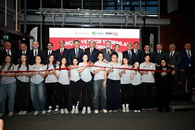 Malatya'da Şehir Kütüphanesi Ve Gençlik Yatırımları Törenle Hizmete Açıldı
