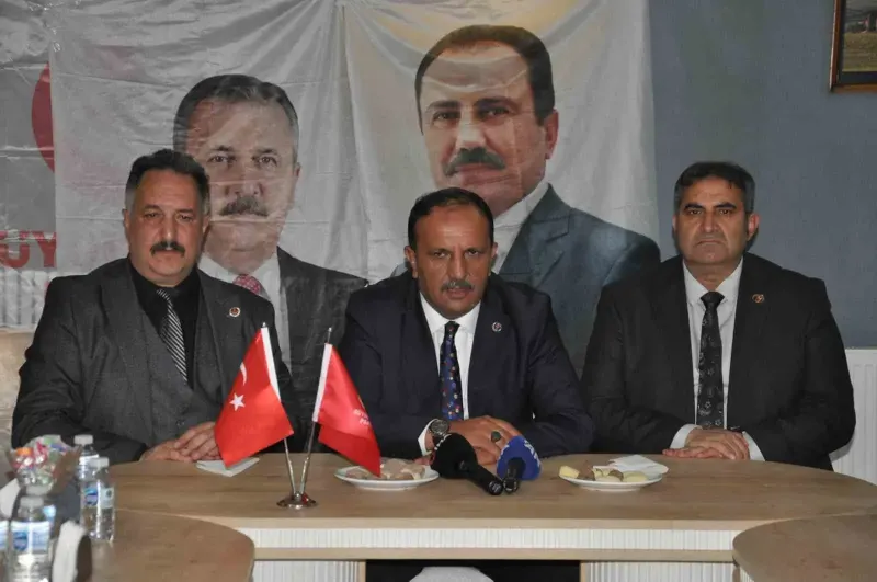 BBP'li Bulut'tan Kars'ta Küresel Gelişmeler ve Ekonomi Açıklaması