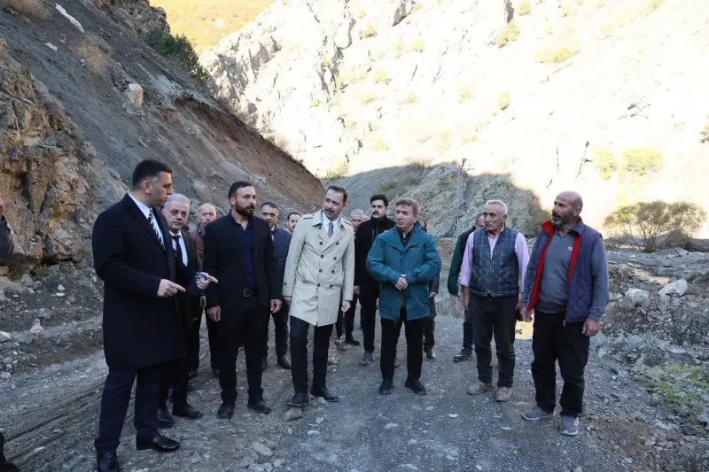 Erzincan'da Yağışların Vurduğu Köylerde Altyapı Çalışmaları Hız Kazandı