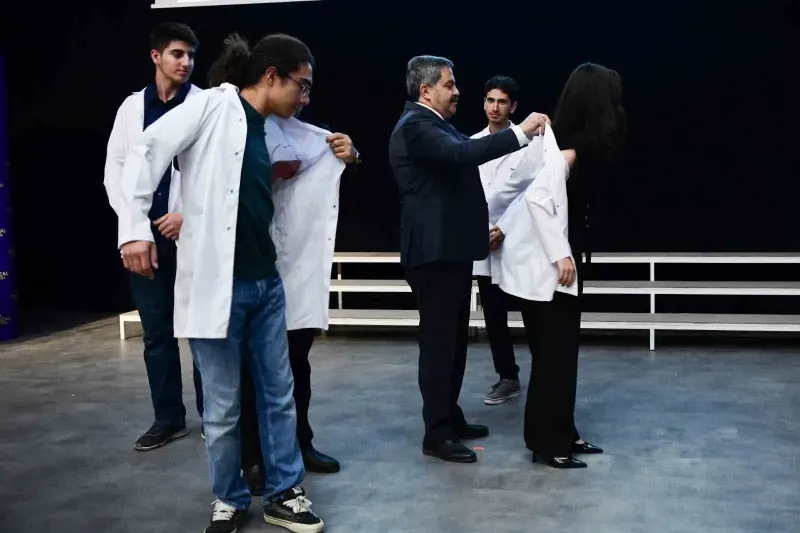 Malatya Turgut Özal Üniversitesinde Geleceğin Hekimleri Beyaz Önlük Giydi