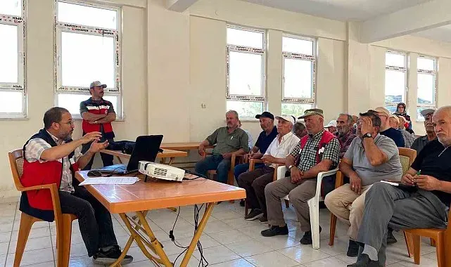 Tavşanlı'da üreticilere, "Bitki Koruma Ürünleri Uygulama Belgesi" eğitimi