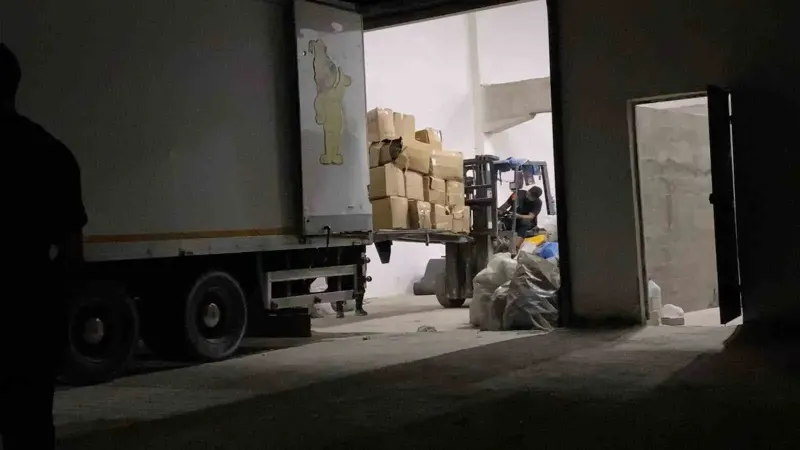 Bursa'da Maaş Krizi: İşçiler Fabrikayı Bastı