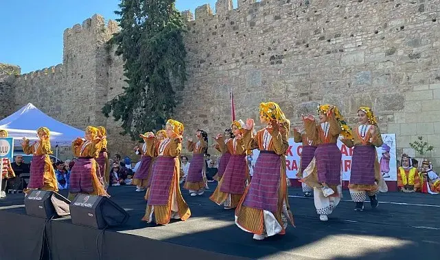 Sinop'ta Halk Oyunları Şenliği